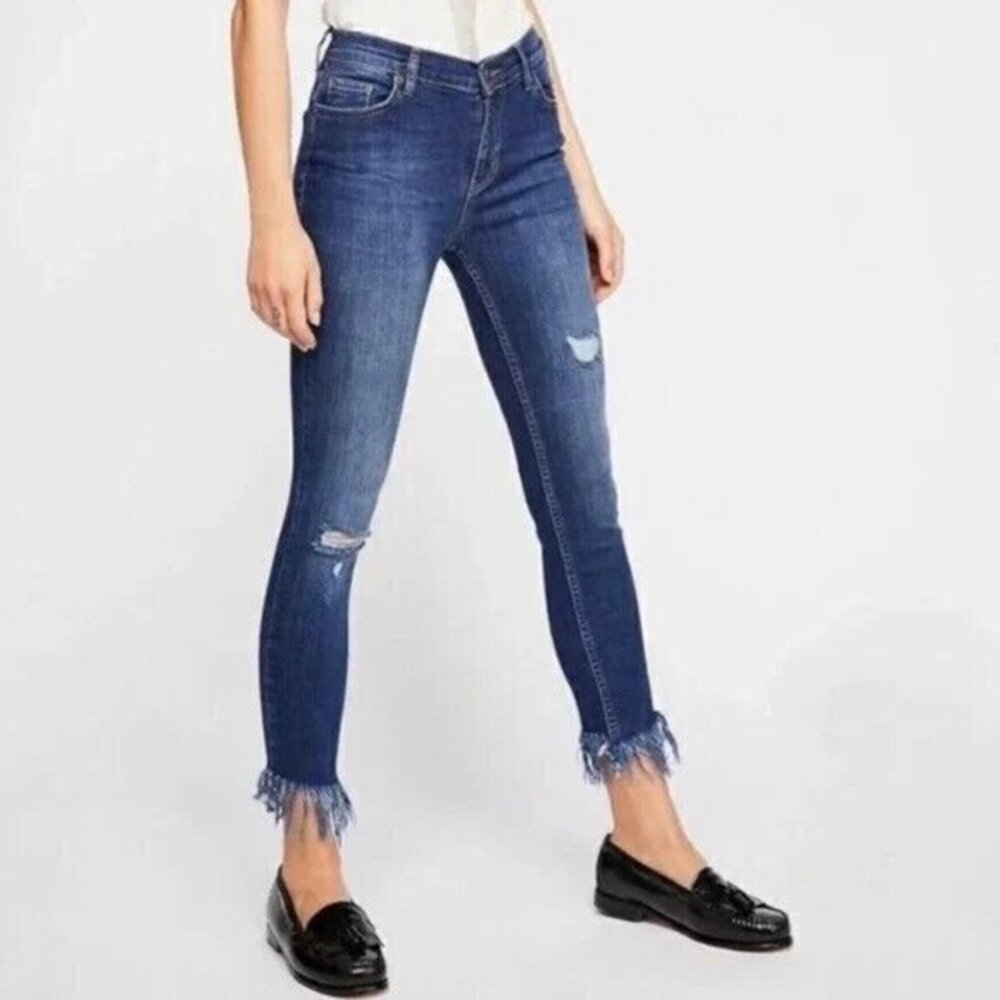 Free People Great Heights Frayed Hem Skinny Jeans Distressed Ripped Knee
